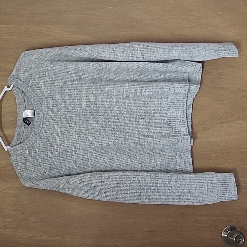 H & M Cropped Sweater